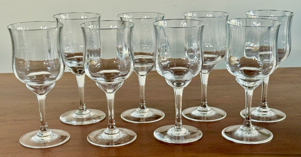 Baccarat Capri Optic Crystal 6 ⅝» Wine Glasses – Set of 8 – Never Used