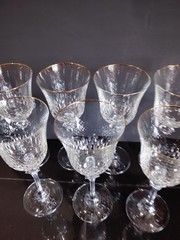 Discontinued Oneida Crystal Chateau Wine Glasses Gold Rim Set Of 7