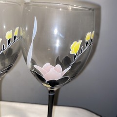 New Vintage Luminarc Domino Anais Black Stem Wine Glasses Set of 4 Floral