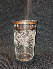 Bartlett Collins Vintage Frosted Grape Vine 22KT Gold Trim 5 Oz Glass Tumbler