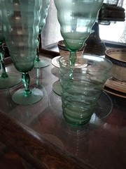 SET OF 5 VINTAGE 1960s LIBBEY GREEN BAR SET 7×4 TALL, Glow In The Dark