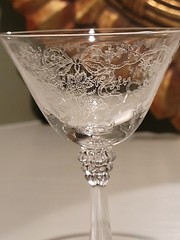 Fostoria Romance Bows & Flowers 5″ Stemmed Tall Wine/Champagne Goblet, 3 Pc Set
