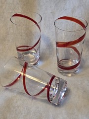 Pier 1 Red Swirl Line Highball Glass Tumbler Cobalt Red Swirl 6.5” 16oz Set of 3