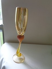 VINTAGE BRIONI HAND BLOWN ART GLASS IRIDESCENT TULIP WINE FLUTE GLASS SIGNED