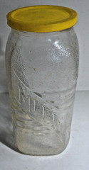 Vtg 1950s Glass Retro Orange Juice / milk Carafe Pitcher Small Glass Jar 32 oz.