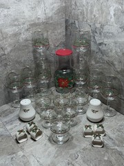 LIBBY Christmas Holly Berry gold rim set Of 23 Pieces