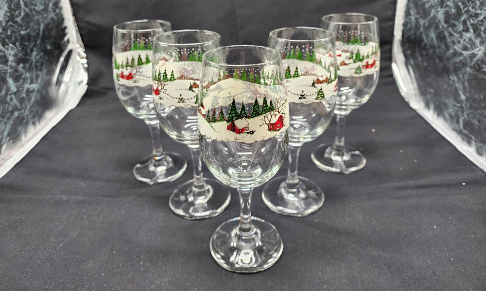 Set of 5 Libbey Glass Company Winter Village 7.5” Goblets Christmas Snow Farm
