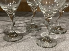 4 LIBBEY CLEAR Z STEM BENT Z MARTINI GLASSES 6 1/2”T LOOK UNUSED
