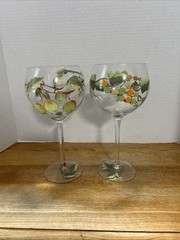 Pair Hand Painted Wine Goblets With 2 Different Designs Of Grapes