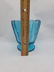 L.E. Smith Mt. Pleasant Blue Pressed Glass Leaf Berry Spooner Vase 5″ No Damage