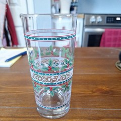 CHRISTMAS Holly Highball Glass LIBBEY Scrolls 15oz Festive Tumbler M31
