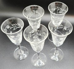 Vtg Etched Crystal Cordial Glasses, Mid-Century Berry and Leaf Pattern, Set of 5