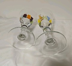 2 Handmade Global Amici 8 3/8″ «Fresh» Multi Color Fused Stemmed Glass Goblets