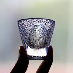 Lasering Chinese Style Pattern Hand Cut To Clear Blue Shot Glass For Spirits 1oz