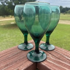 Libbey Libby Juniper Green Gold Rim Wine Glasses Goblets 7” Set of 3 Teardrop