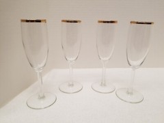 Four long stemmed gold rimmed wine glasses item no. 4-508