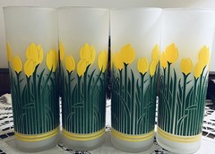 Set Of 4 MCM Pasinski Yellow And Green Frosted Glasses 6 3/4”