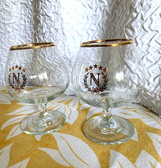 Set of 2 Vtg 4½» Napoleon Cognac Brandy Snifter Cordial Glasses With Gold Rims