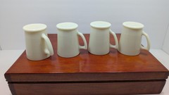 Vintage McKee Custard Glass Tom & Jerry Mugs Set of 4 Gold Lettering UV Glow