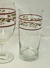 Royal Norfolk HOLIDAY BERRY Set of 4-12 oz 6+» Tumblers Glasses Christmas ec HTF