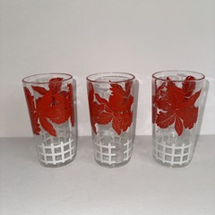 3-Vintage Swanky Swig Juice 8 oz Drinking Glass Red Flower White Picket Fence 5″