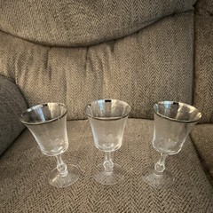 3 Lenox Solitaire Platinum Wine Glass Crystal Stemware – Perfect condition.