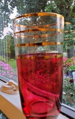 Set of 5 vintage cranberry & clear glass tumblers with gold bands, 5.25″, nice
