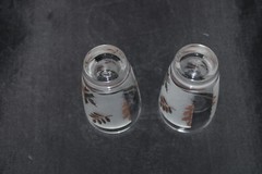 Libbey MCM Leaf Design Gold / White Frosted Lot of 2 Glasses, 10 ounce