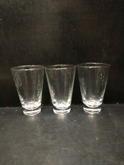 (3) Libbey Clear Tumbler Lot Glasses 5 1/4″ Vintage Glass cups Pint *(1 Damaged)