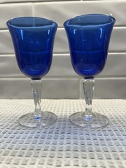 Set of 2 CRISTAL D’ARQUES-DURAND Casual Setting Sapphire Wine Glasses 7 5/8”