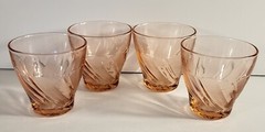 Vereco Duralax Swirl Pink Small Juice Glasses Set Of 4 Vintage 3 Inches Tall
