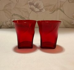 Two (2) Red Textured Swirl Round Top Square Base 4″ Tumblers Glasses – Not Flash