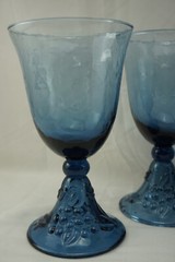 4-Blue Glass Water Goblets or Iced Tea Glasses w/ Bell Bottoms, 7 3/8″ (B21)