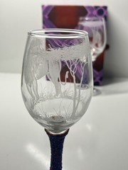 Pair Handmade Etched African Wildlife Wine Glasses Beaded Stems Decorative Box