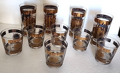 Vito Bari Mid-Century Modern Fleur-de-lis glasses ~~ 2 Sizes ~~ Sold as One Lot
