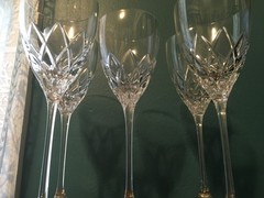 Kate Spade Downing cut crystal Cross-hatch 5 wine glasses 9″x3″ wide by Lenox
