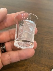 BEAUTIFUL LALIQUE Crystal «LES ENFANTS» Cherub Shot Glass SIGNED 1.75″H FRANCE
