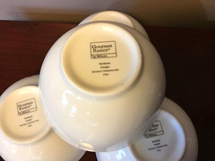 Mikasa Gourmet Basics Red Berries Soup Cereal Salad bowls set of 4