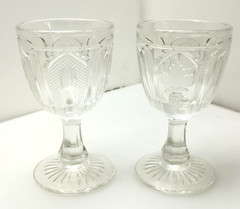 Set 2 EAPG Boston Sandwich Magnet & Grape Frosted Leaf Goblets Glass
