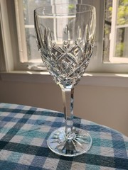WATERFORD ARAGLIN CRYSTAL SET OF 4 WINE GLASSES 7 1/8” Excellent Used Condition