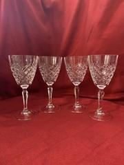 4 – Cristal D’Arques DAUPHINE Wine Glass Paneled Diamond Cut 7-1/4”Tall ELEGANT
