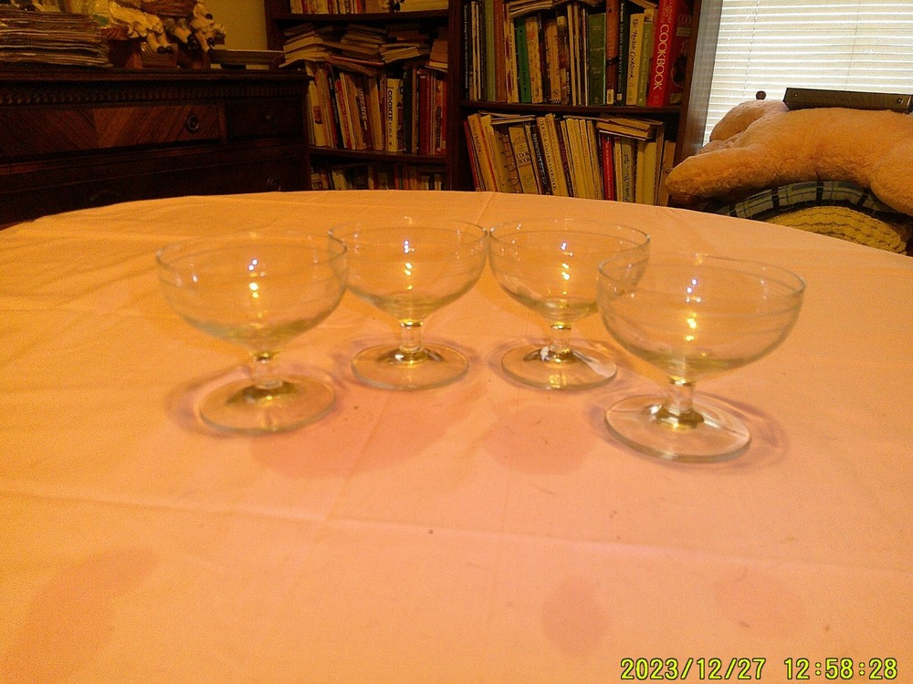 4 Footed Champagne Glasses