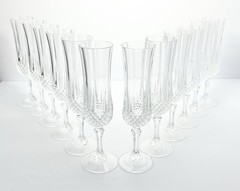 Cristal d’Arques “Longchamp” Set of 12 Crystal Fluted Champagne Glasses 8” 6oz