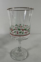 Vintage Set of 2 Glass Christmas Holly Berries Goblet Drinking Glasses Holiday
