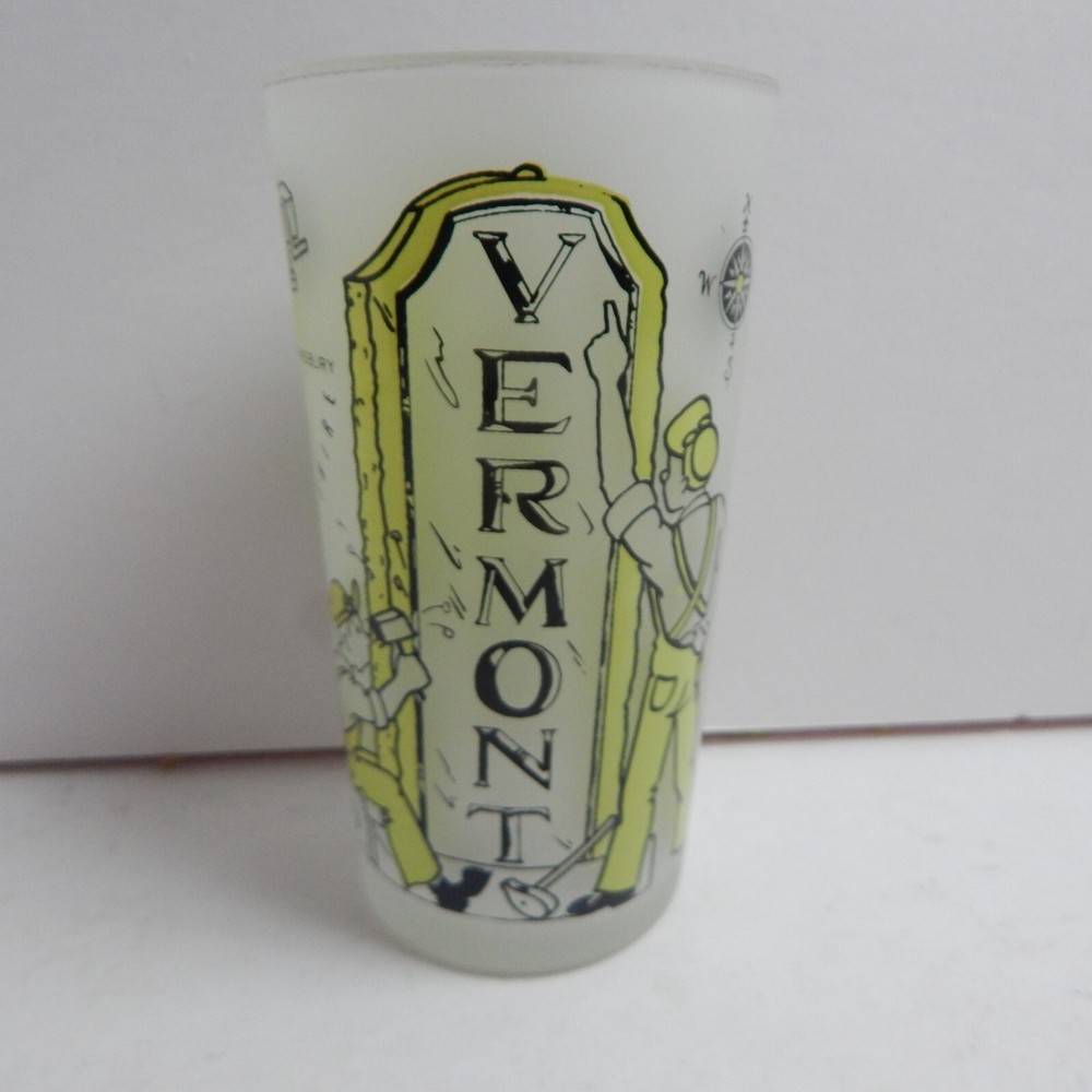 VINTAGE 1950S HAZEL ATLAS FROSTED STATE SOUVENIR GLASS TUMBLER «VERMONT» EUC