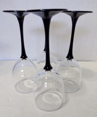 Luminarc Unmarked Black Stem Clear Bowl Wine Glasses Set of Four (4)