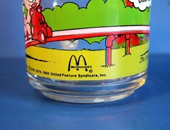 Vintage Pair of Mc Donald’s GARFIELD Jim Davis Glass Coffee Mugs, Cups 10 Fl Oz