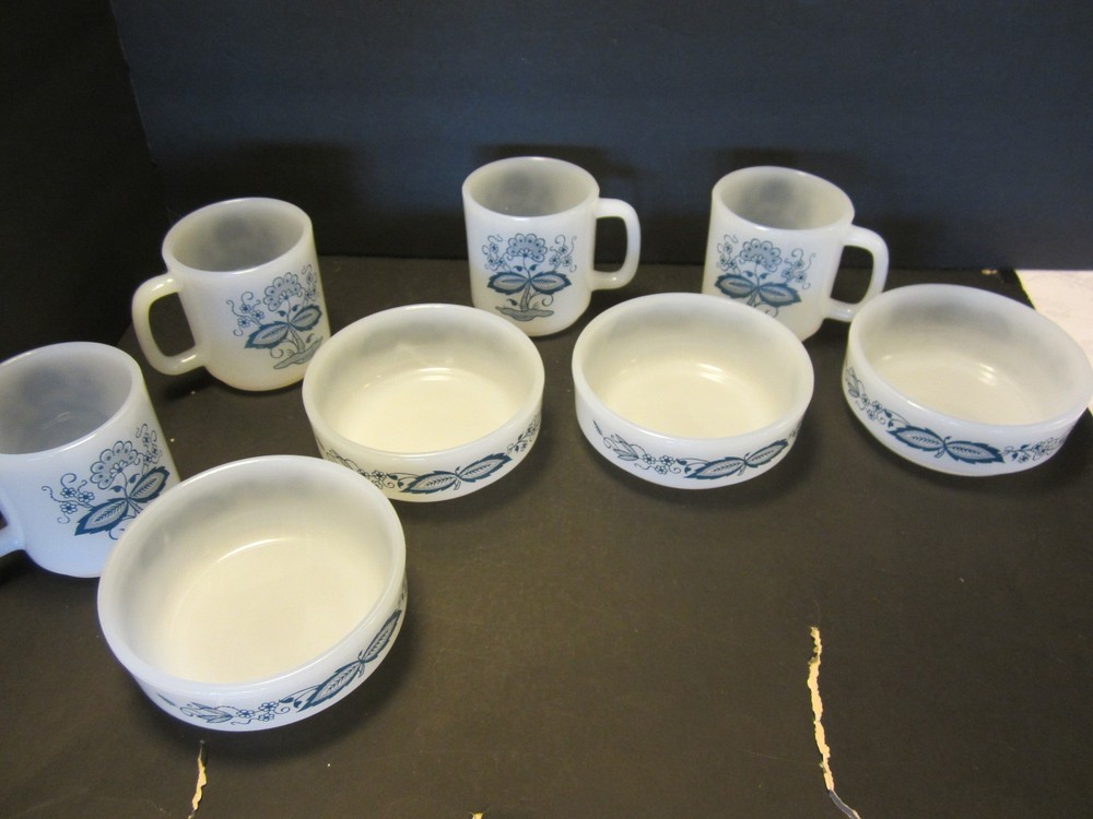 Vintage 8 GlasBake White & Blue Onion Milk Glass Mugs bowls Old Town Opaque 1950