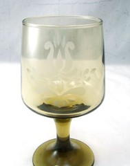 Pfaltzgraff VILLAGE 10 oz. Etched Brown Goblet(s) (Height 5 3/4″)