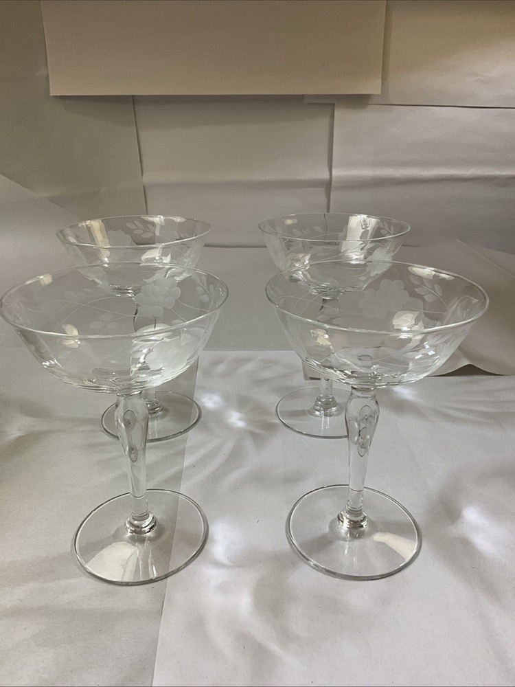 4 Champagne Etched Flower Stem Glasses -5 1/2″ Tall